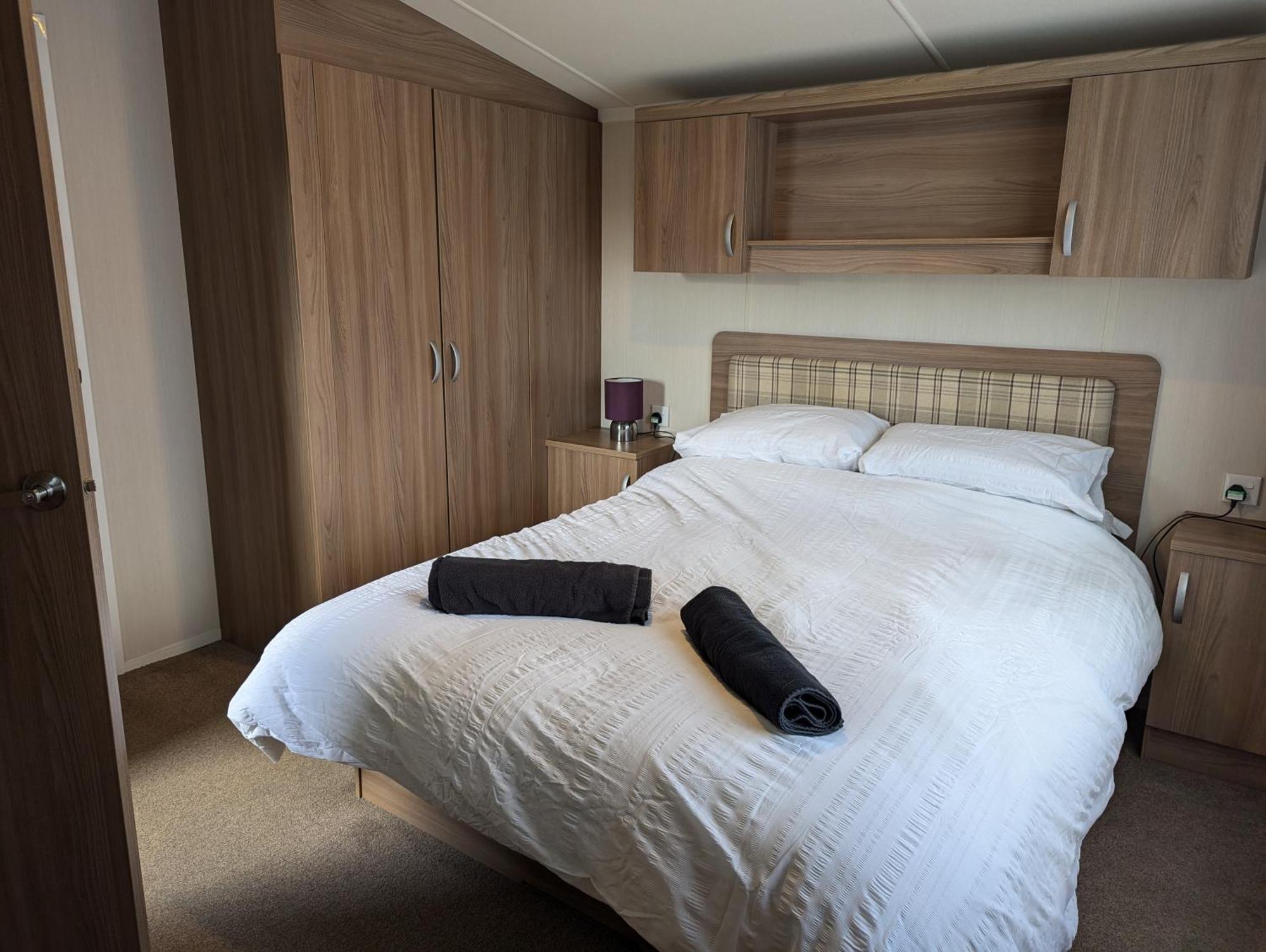 Swift Holidays At Combe Haven Holiday Park Hastings Exterior photo